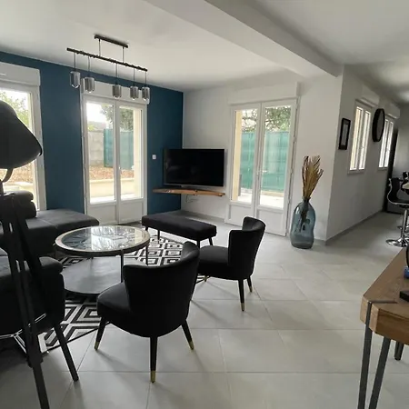 Chambre Escapade - Sdb Wc Privatif - Entree Autonome - Grande Tv Netflix-2